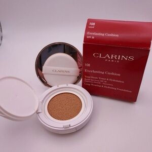Clarins Everlasting Cushion SPF50 Long Wearing Hydrating Foundation 108 SAND